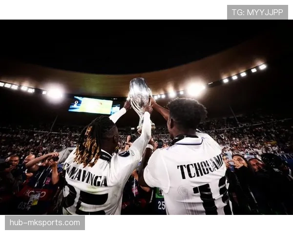 楚阿梅尼与卡马文加组成中场屏障 皇马防守硬度依赖双后腰